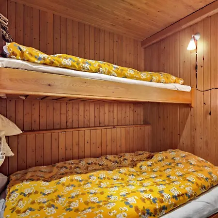 2 Bedroom Beautiful In * Hemmet